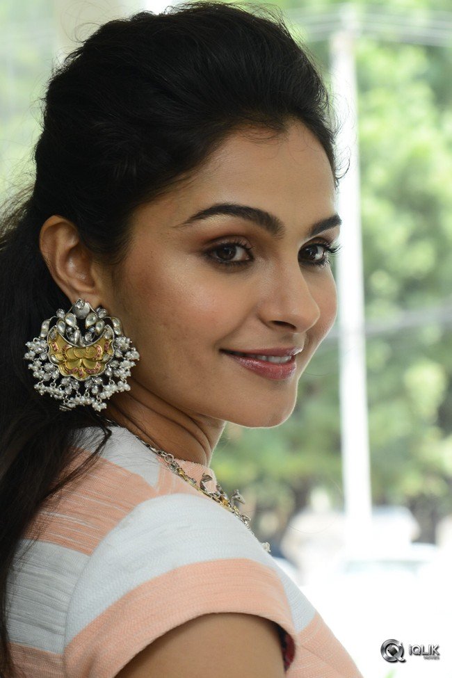 Andrea-Jeremiah-At-Detective-Movie-Press-Meet